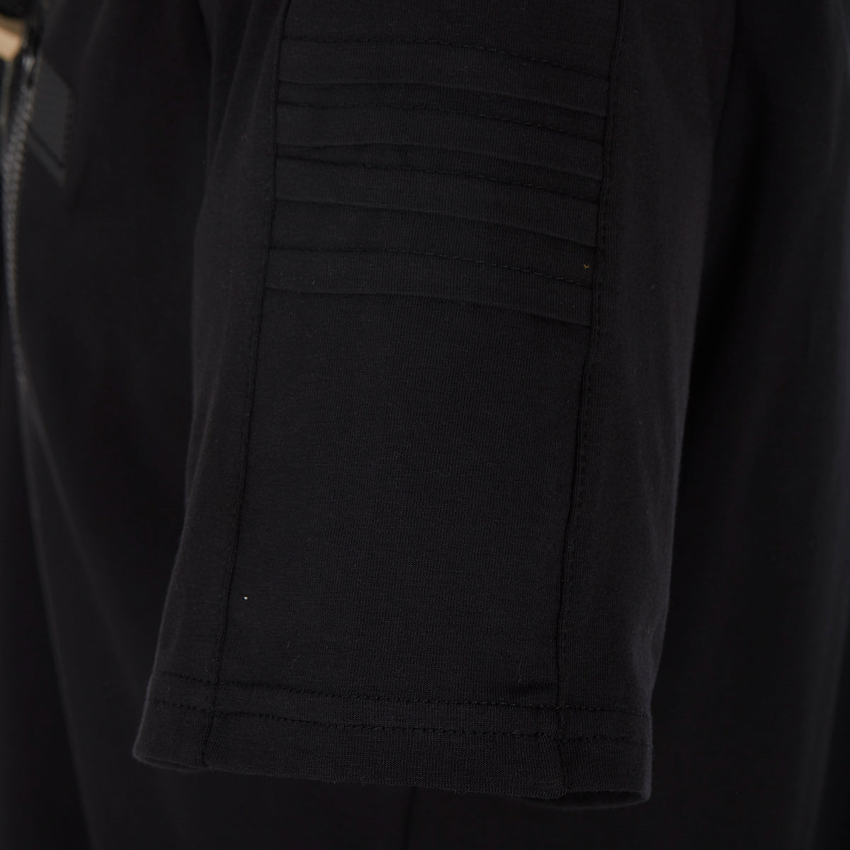 Čierne tričko z edície 1982