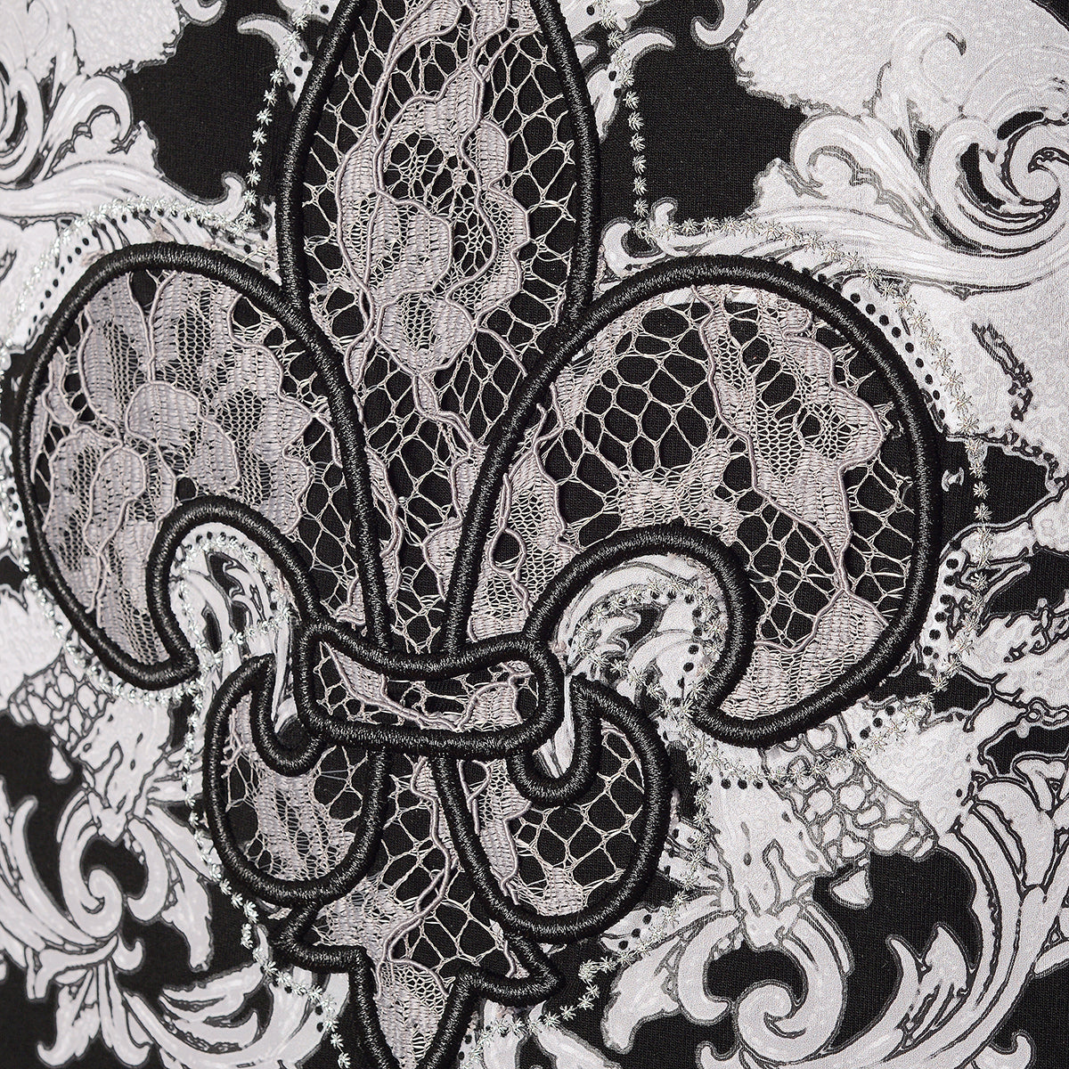 Luxusné tričko čiernej farby