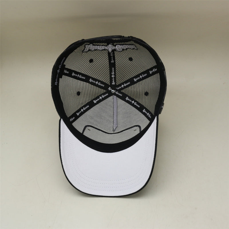 Navrhnuté v čiernej farbe Paradise Cap